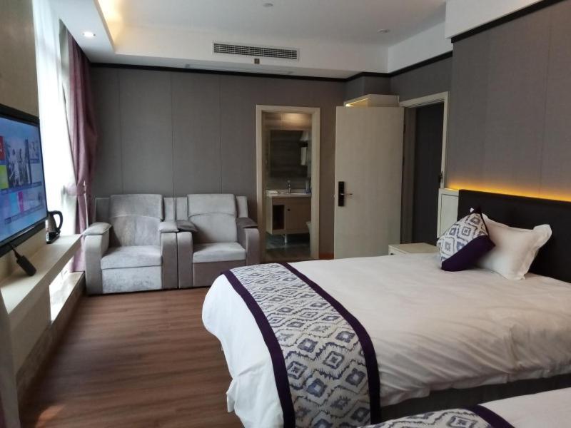 Gya West Youyi Road Subway Station Hotel